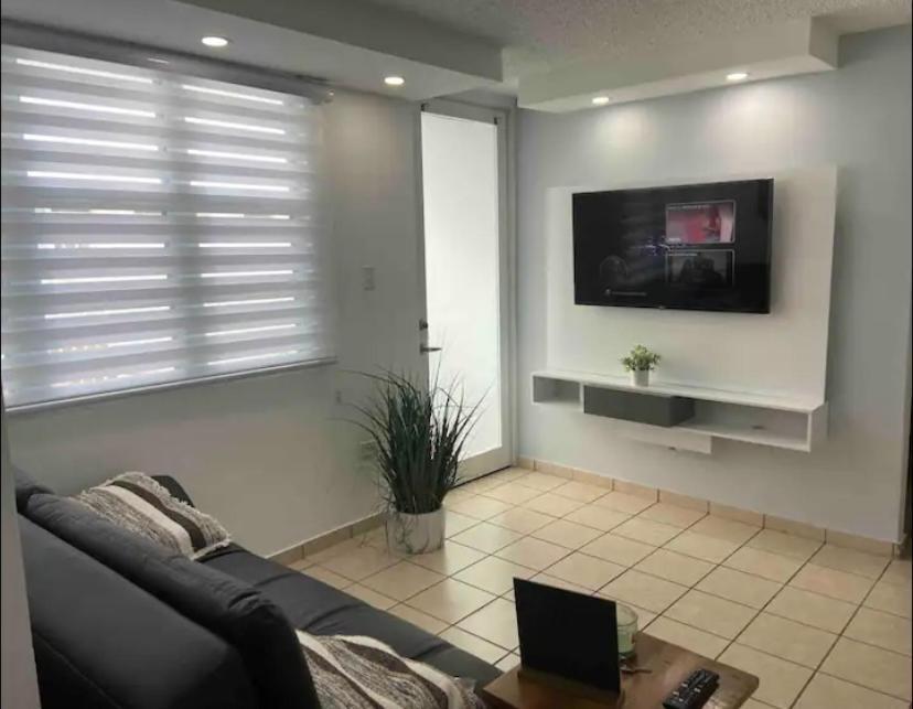 cozy private apartment near airport wifi Carolina Zewnętrze zdjęcie