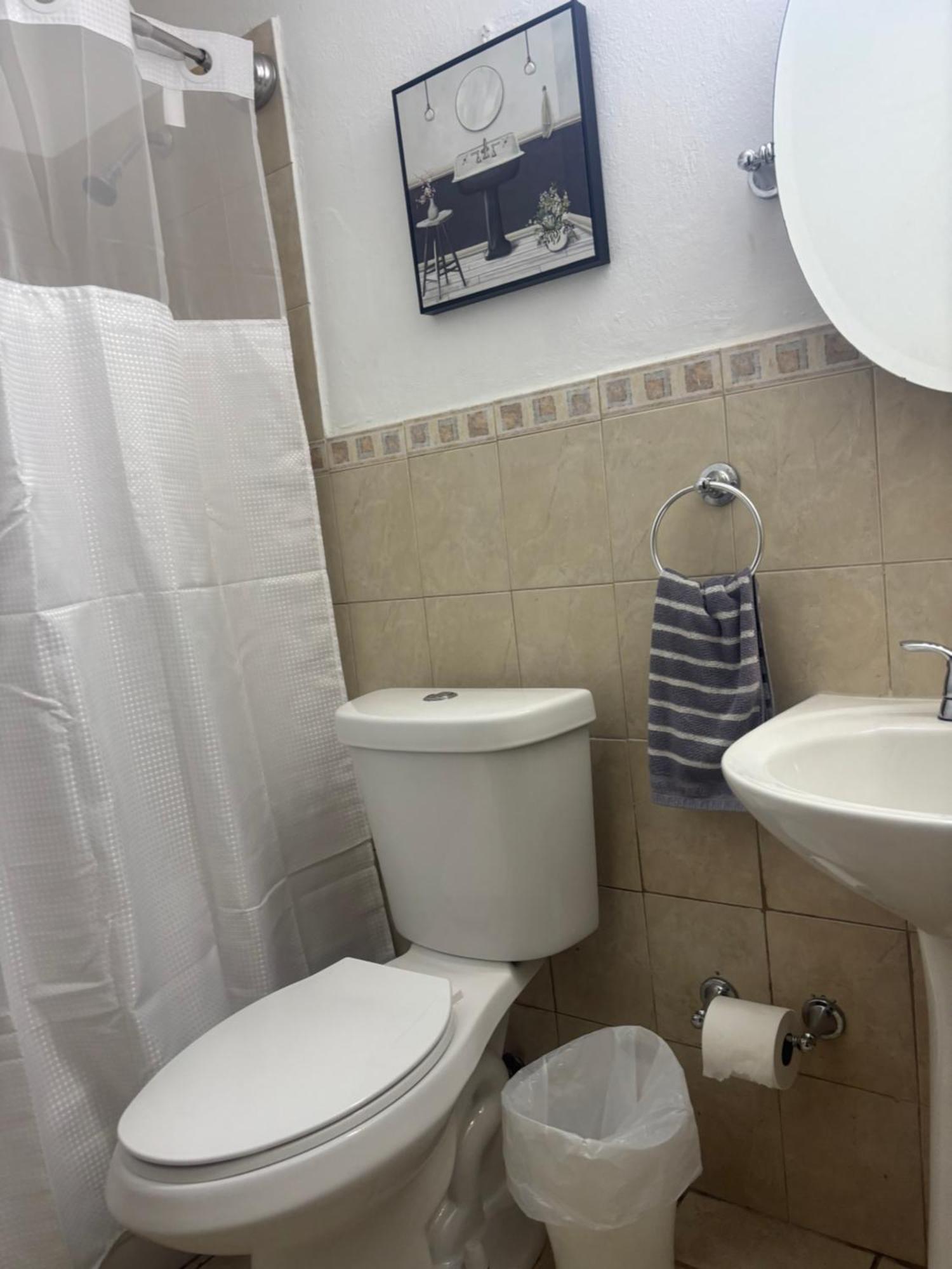 cozy private apartment near airport wifi Carolina Zewnętrze zdjęcie